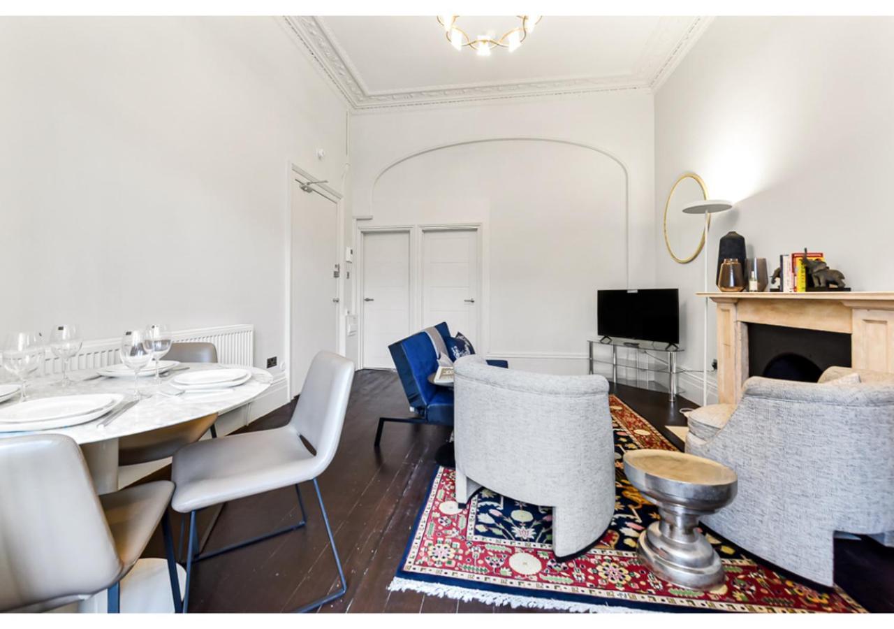 Upscale Urban Haven: Luxury Flat * Londres